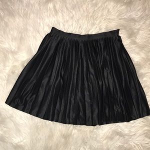 Pleated skirt